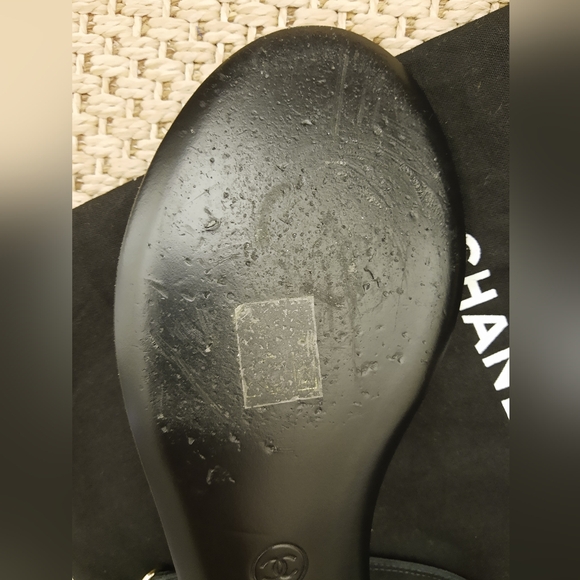 Chanel sandals ,gold tone hardware cc  camelias with pearl centre- Authentic - Picture 10 of 11